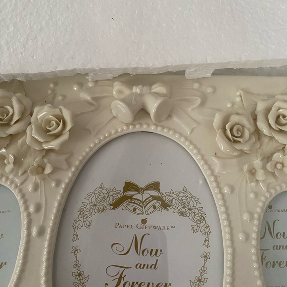 Cream Jade Porcelain Wedding Frame - Picture 4 of 7